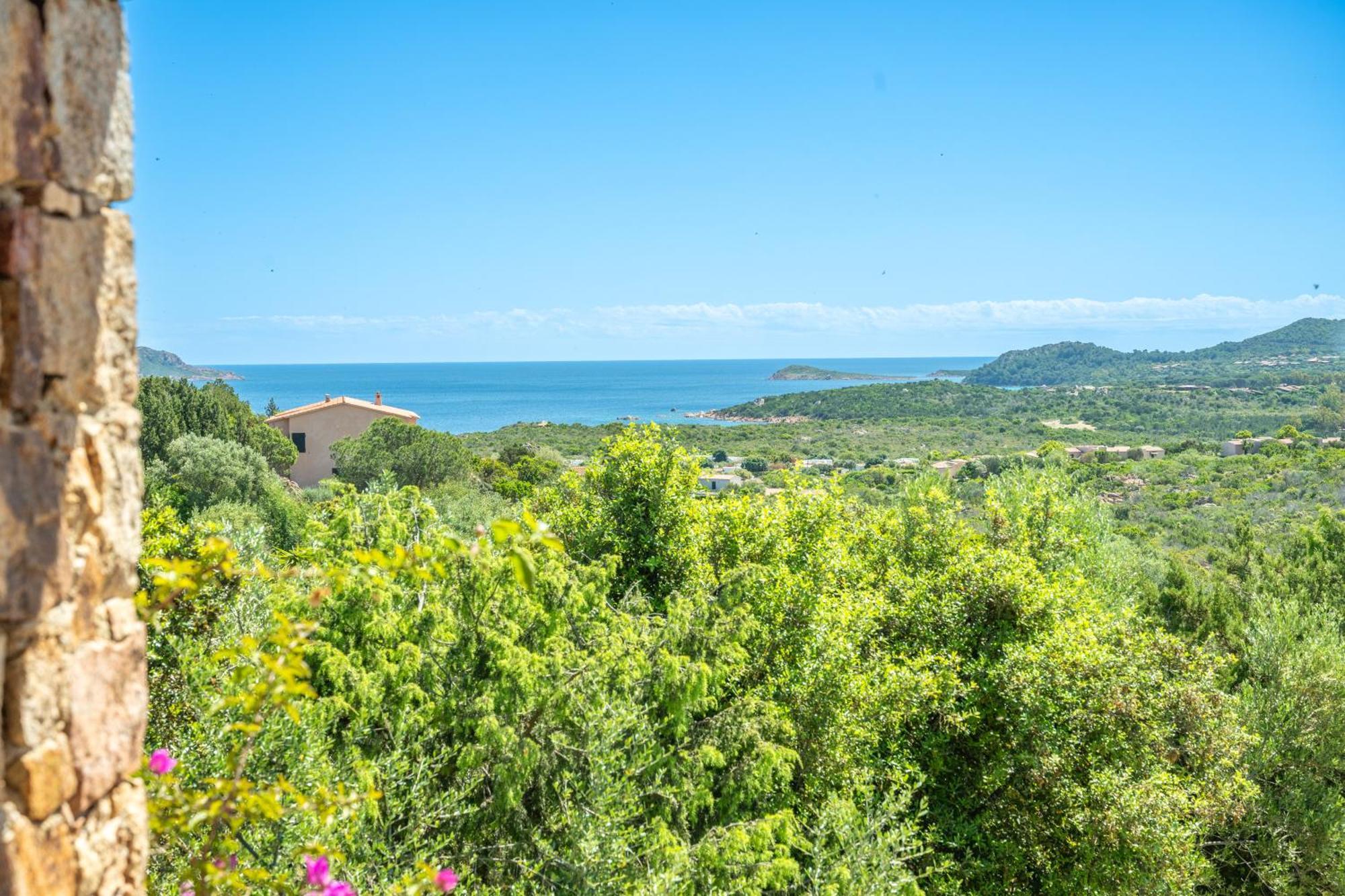 Villa Vista Mare Cala Ginepro Punta Molara ภายนอก รูปภาพ